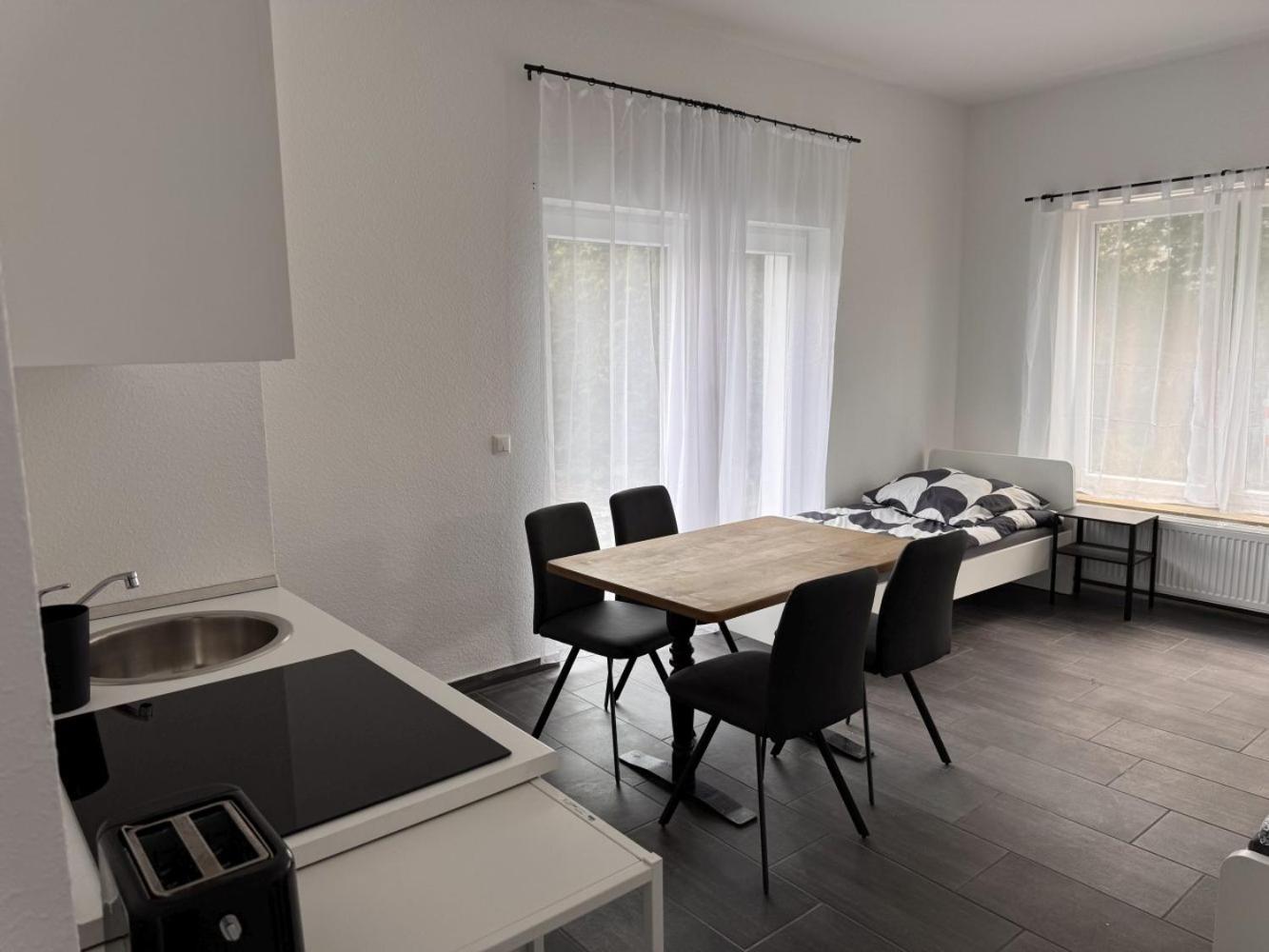 Cozy Apartment In Leverkusen Exterior photo