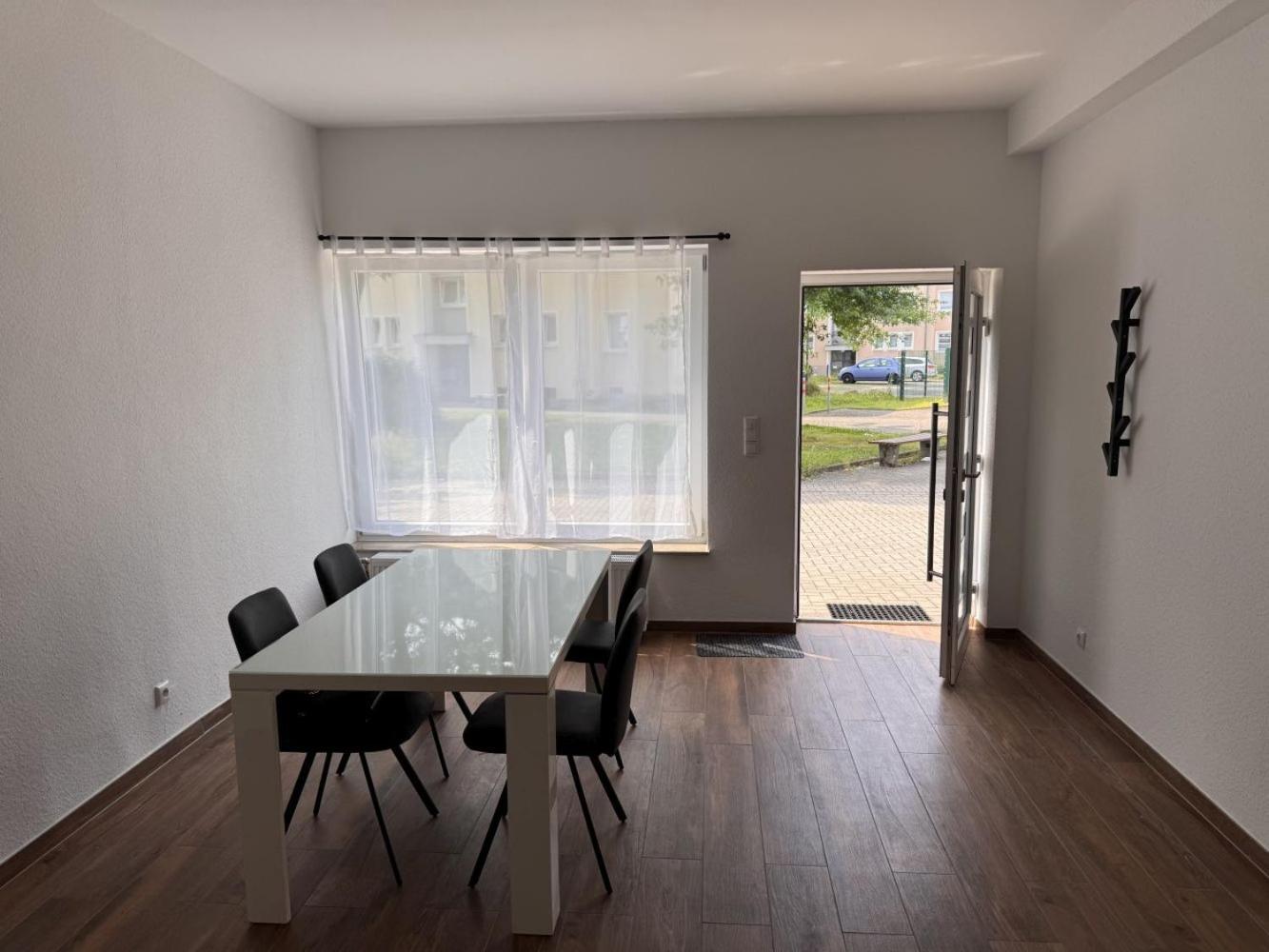Cozy Apartment In Leverkusen Exterior photo