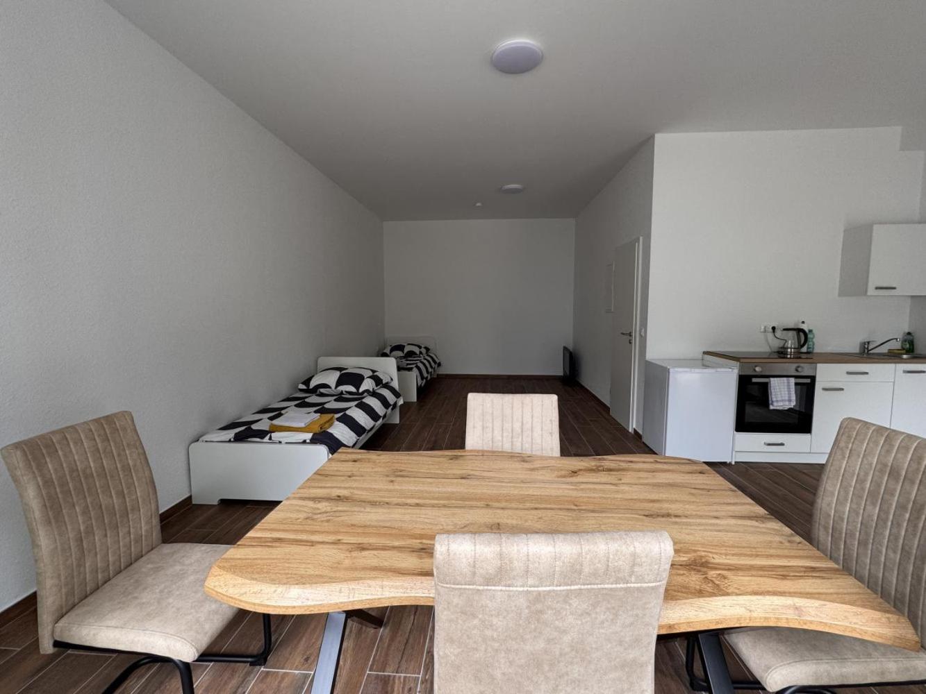 Cozy Apartment In Leverkusen Exterior photo