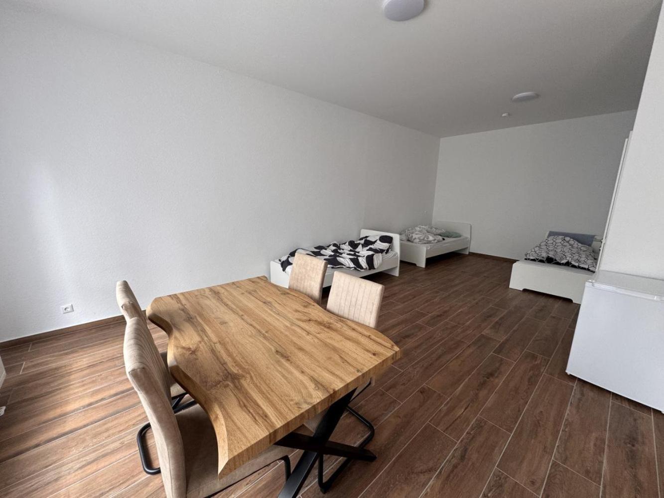 Cozy Apartment In Leverkusen Exterior photo