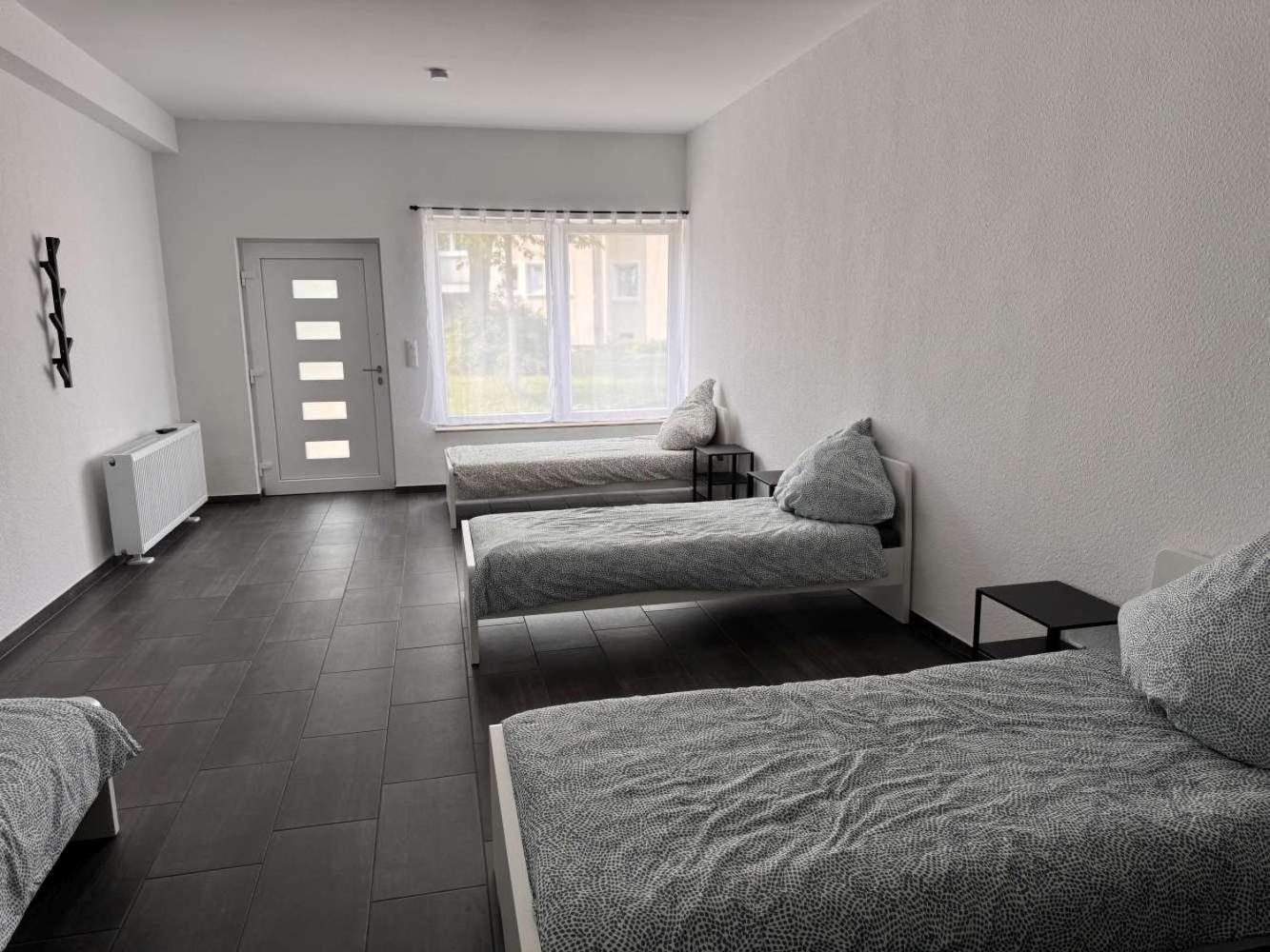 Cozy Apartment In Leverkusen Exterior photo